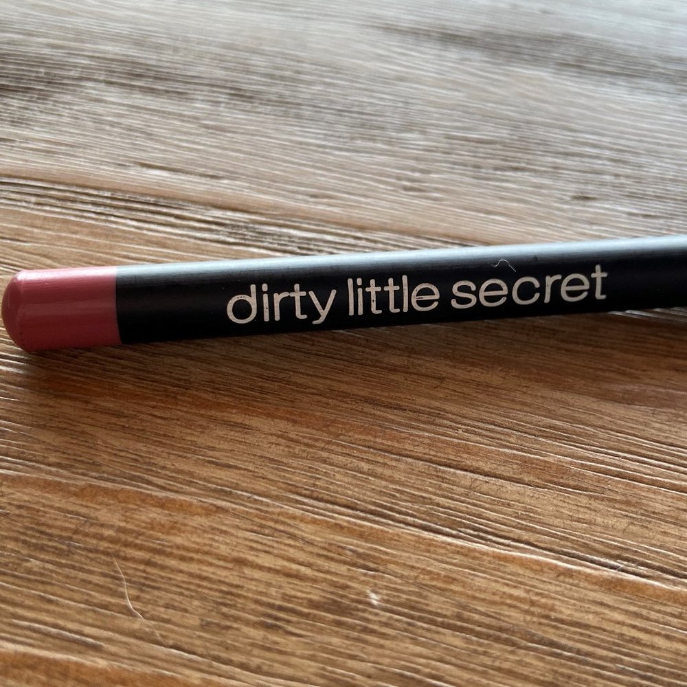 Dirty Little Secret Lip Liner-Rosie Posie